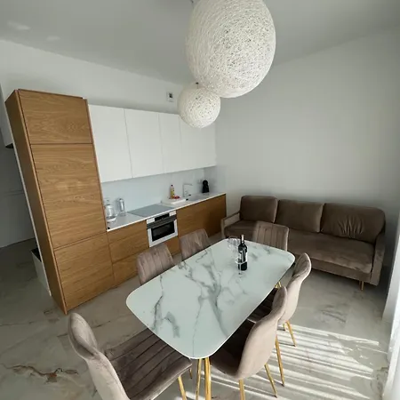 White & Gold Apartment Dziwnow