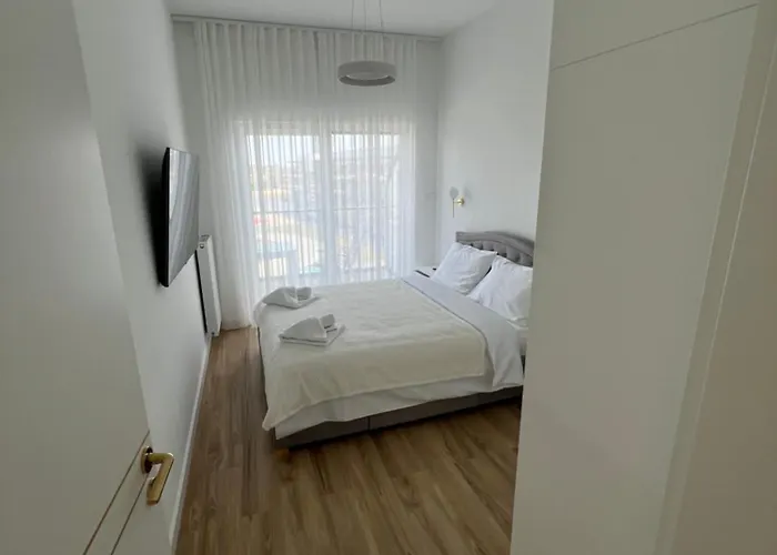 White & Gold Lejlighed